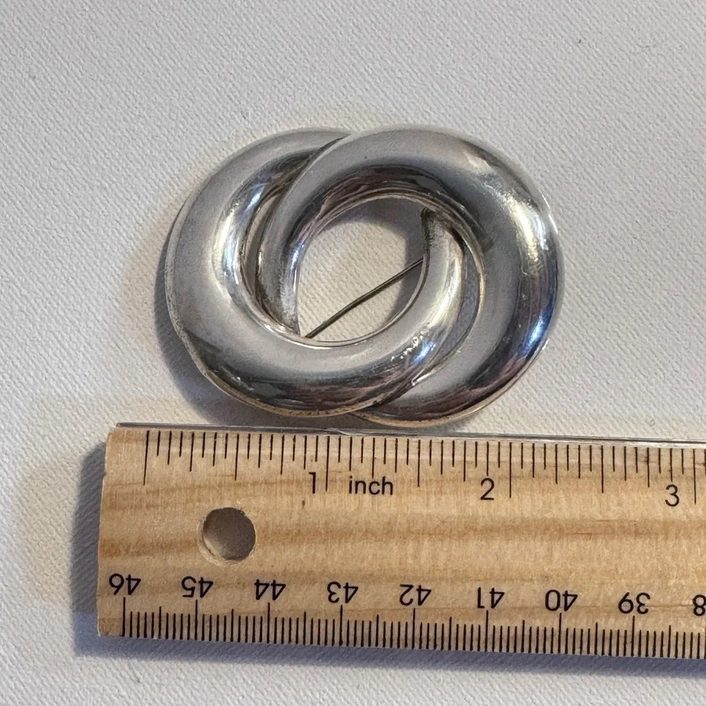Unbranded Brooch Unisex OS SS Interlocking Circle Vintage Minimalist Tested